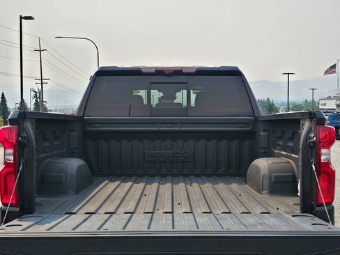 Certified 2022 Chevrolet Silverado 1500 High Country w/ Technology Package AWD/4WD image 23