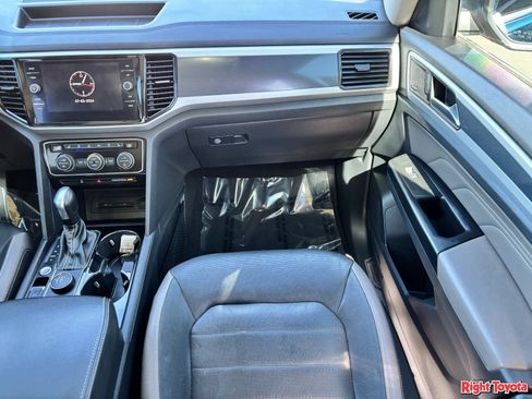 Used 2021 Volkswagen Atlas SEL Premium AWD/4WD image 17