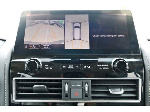 Used 2024 Nissan Armada Platinum w/ Captain's Chairs Package image 25