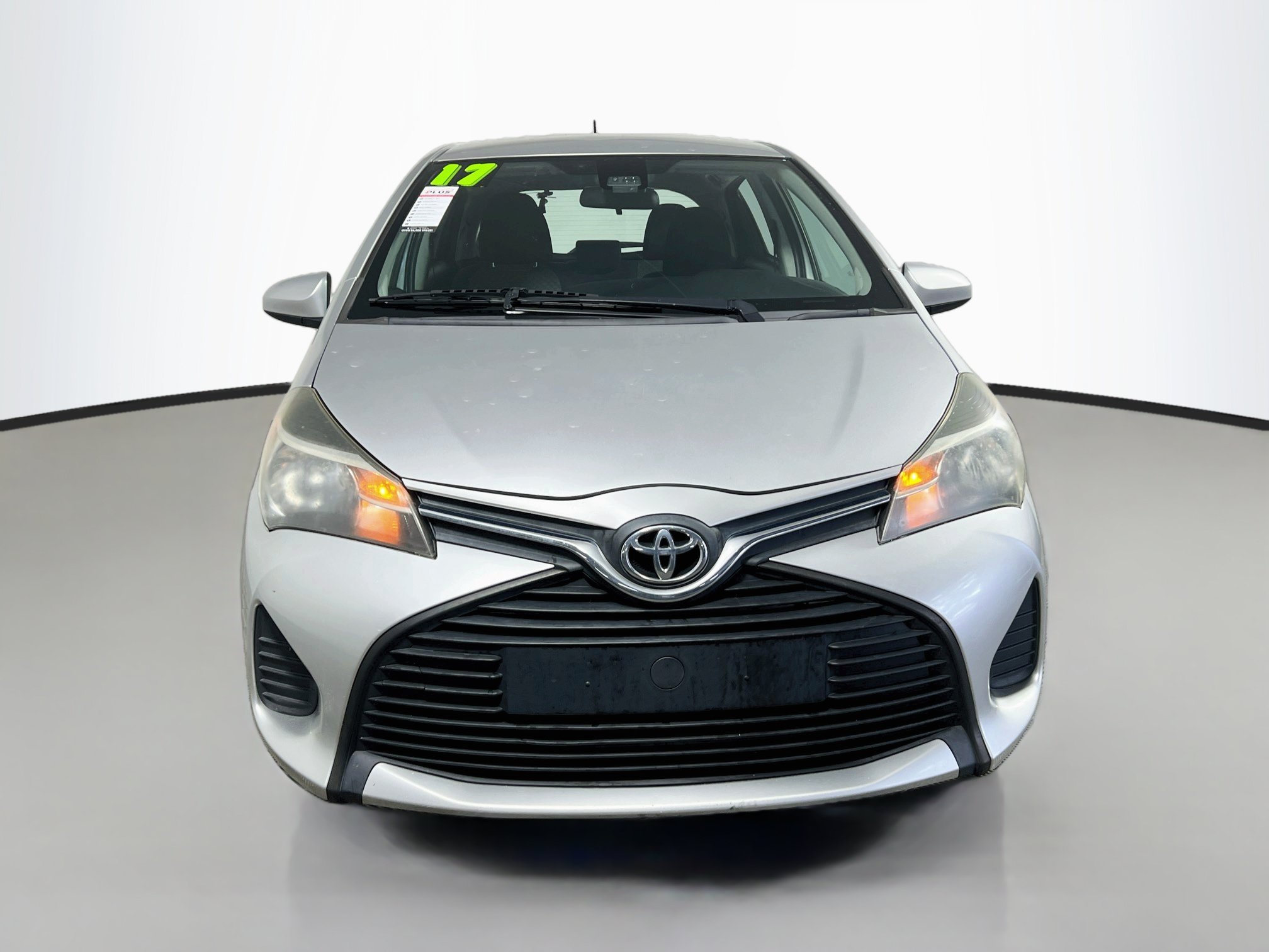 Used 2017 Toyota Yaris L FWD image 11