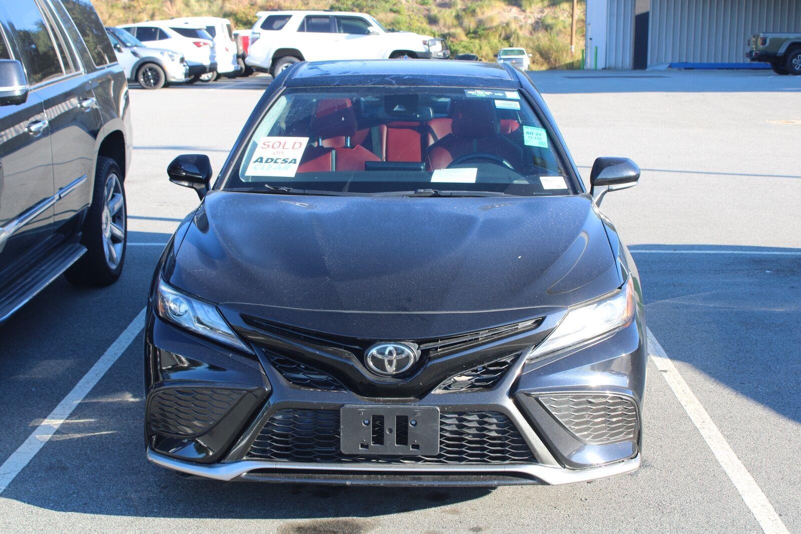 Used 2021 Toyota Camry XSE FWD image 2