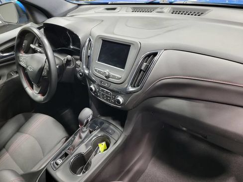 Certified 2024 Chevrolet Equinox RS FWD image 17