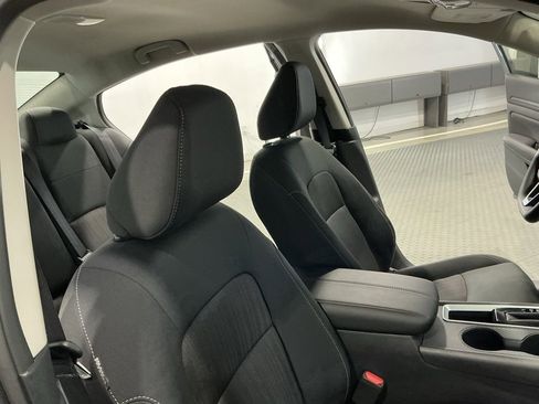 Used 2025 Nissan Altima 2.5 S image 19