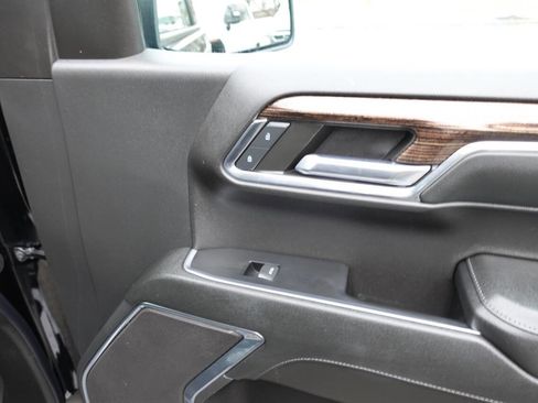 Used 2024 GMC Sierra 1500 Elevation image 31