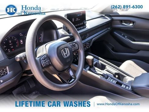 Used 2025 Honda Accord LX image 10