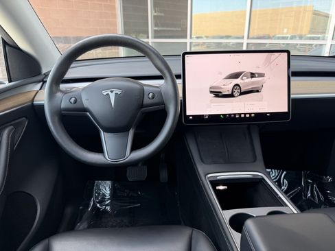 Used 2023 Tesla Model Y Long Range AWD/4WD image 15