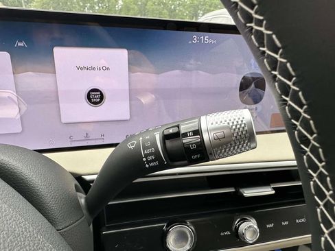 New 2026 Genesis GV70 2.5T Advanced AWD/4WD image 25