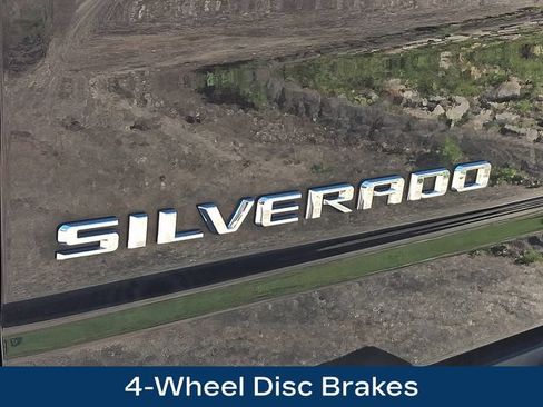 Used 2022 Chevrolet Silverado 1500 LTZ w/ LTZ Convenience Package II AWD/4WD image 32