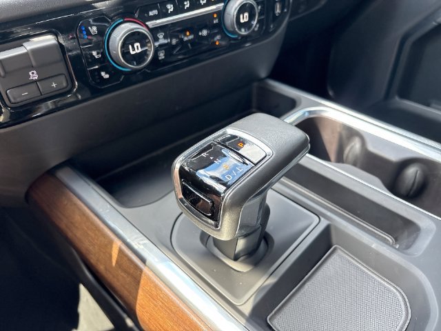 Used 2022 Chevrolet Silverado 1500 High Country w/ High Country Premium Package AWD/4WD image 20