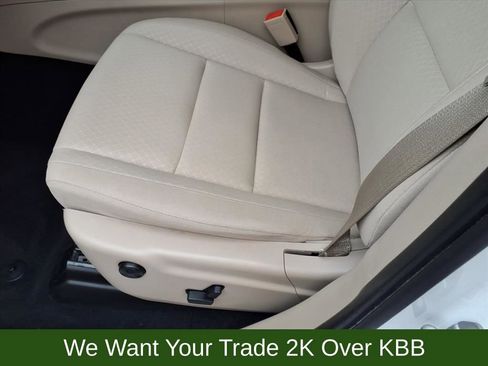 Used 2022 Jeep Grand Cherokee Laredo E image 11