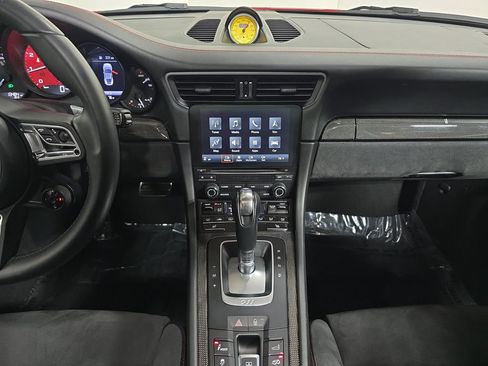 Certified 2019 Porsche 911 Carrera 4 GTS AWD/4WD image 16