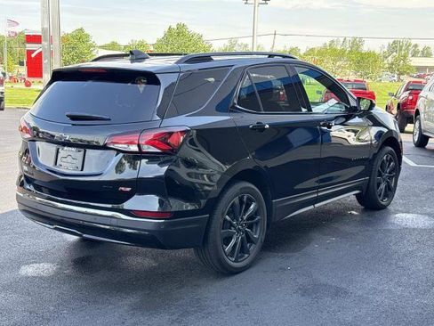 Used 2023 Chevrolet Equinox RS AWD/4WD image 3