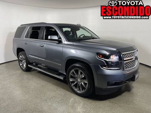 Used 2019 Chevrolet Tahoe LT w/ LT Signature Package RWD image 1