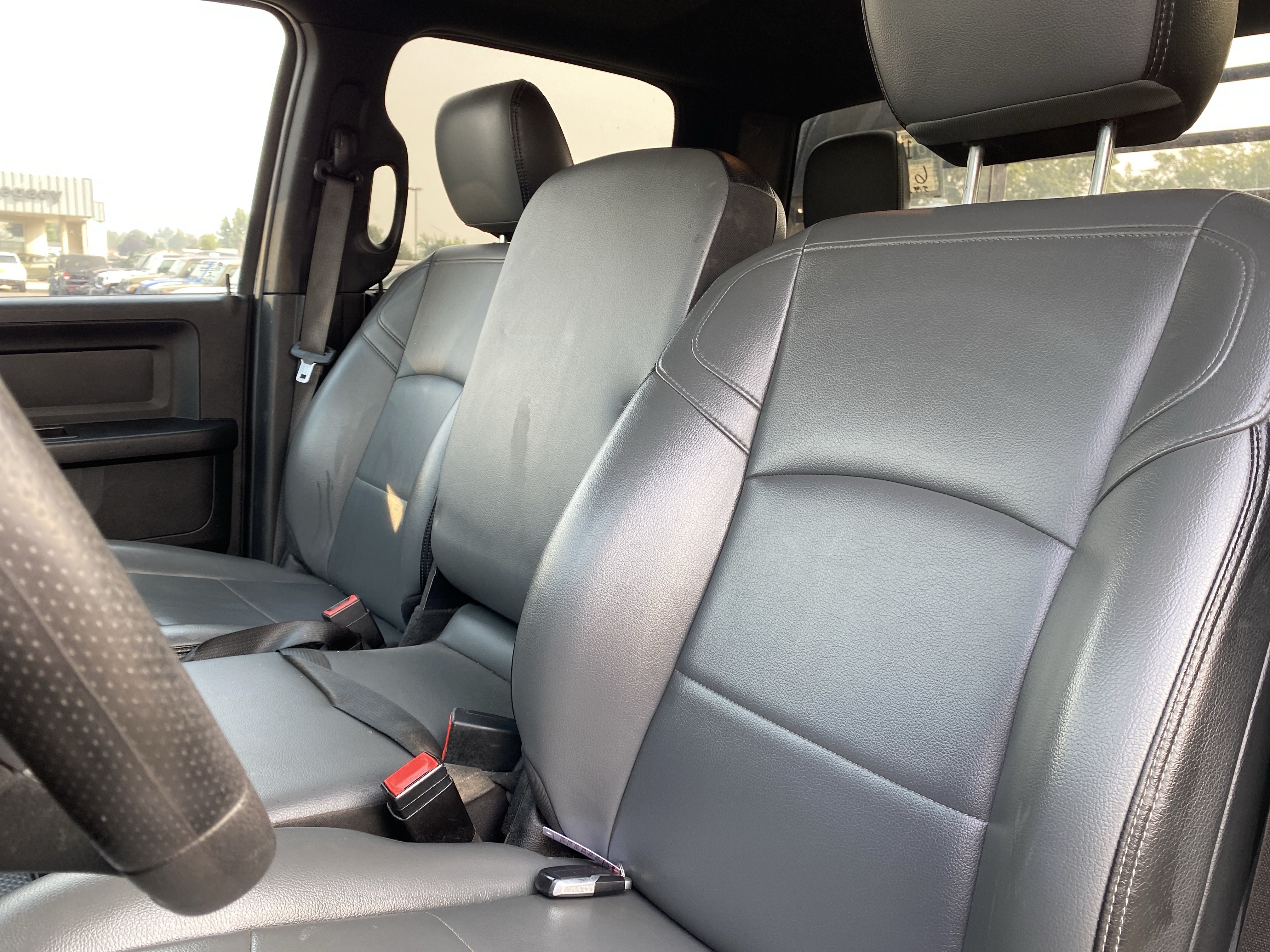 Used 2022 RAM 3500 Tradesman w/ Chrome Appearance Group AWD/4WD image 19