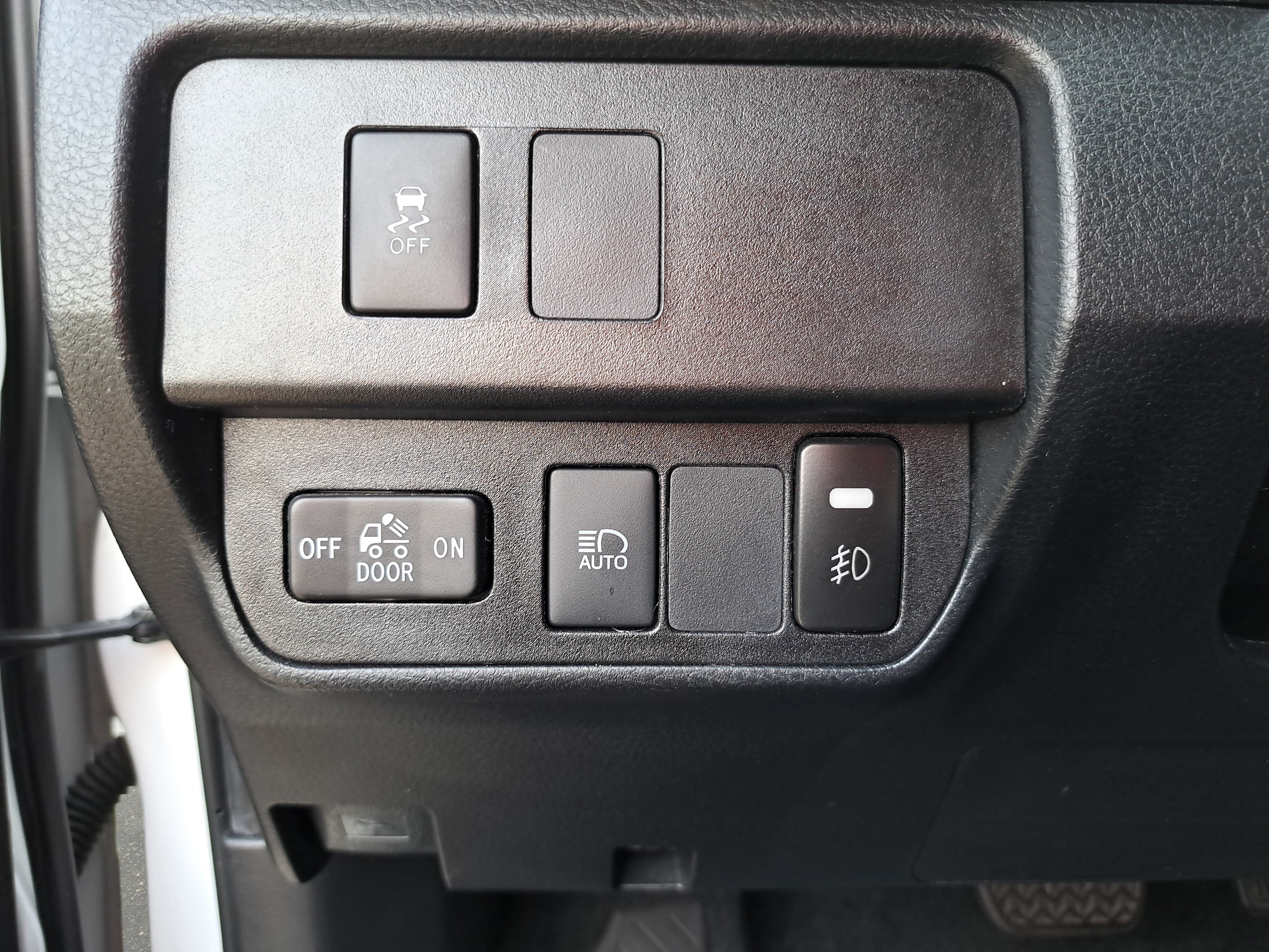 Used 2022 Toyota Tacoma SR AWD/4WD image 24
