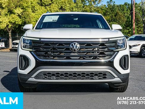 Used 2024 Volkswagen Atlas Cross Sport SE image 10