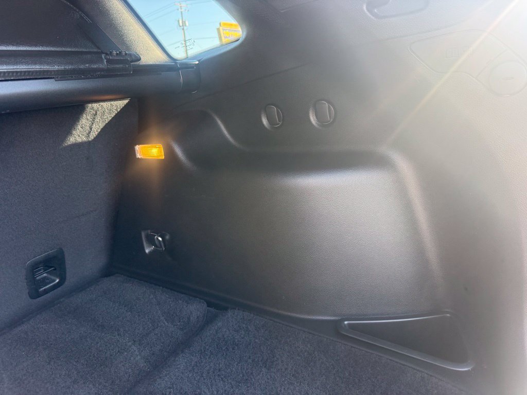 Used 2018 Jeep Cherokee Latitude w/ Safety Group AWD/4WD image 19