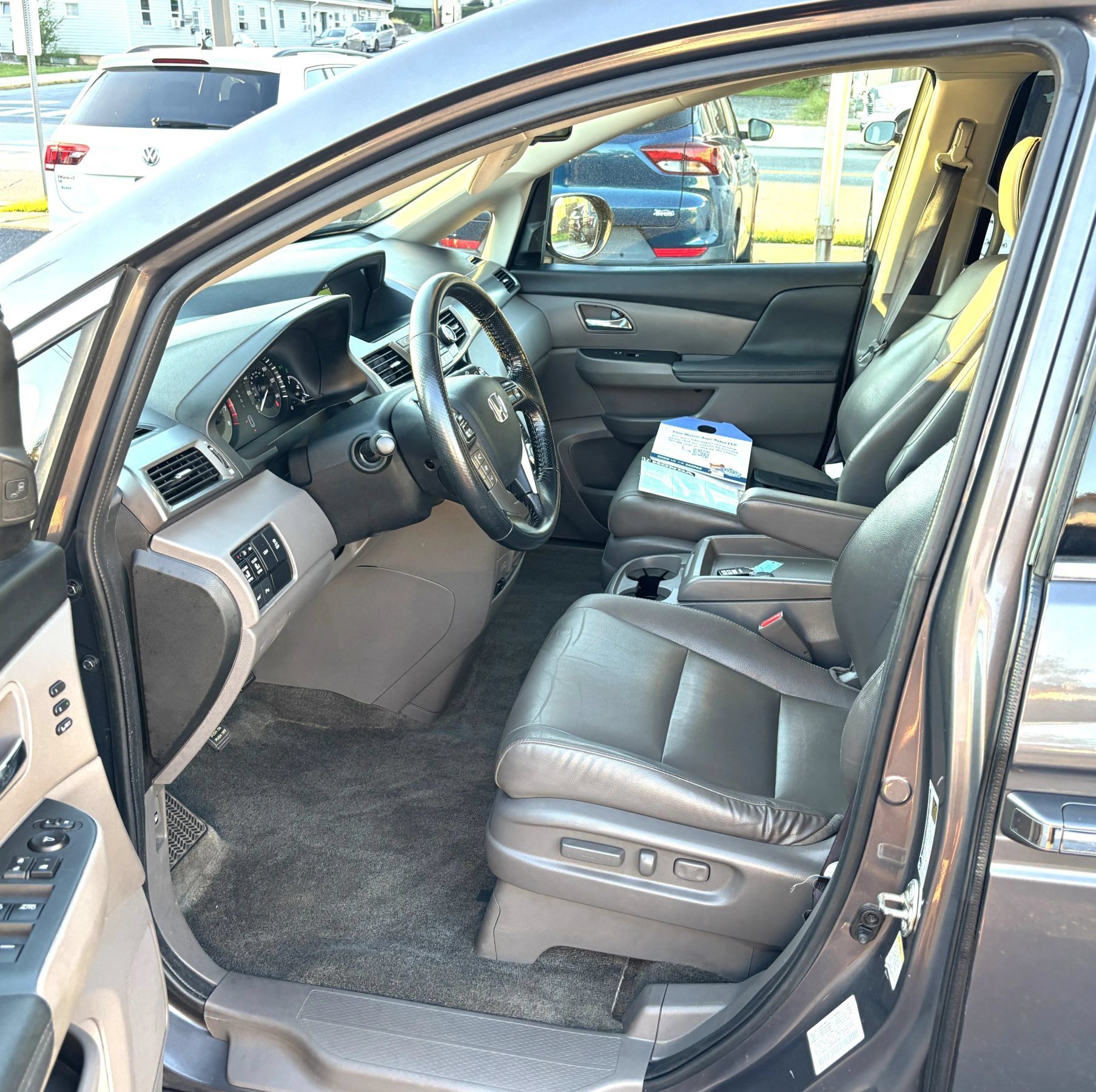 Used 2015 Honda Odyssey Touring Elite image 13