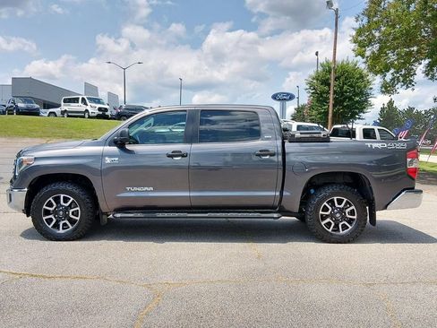 Used 2018 Toyota Tundra SR5 w/ TRD Off Road Package AWD/4WD image 7