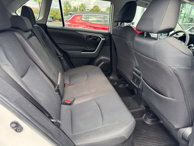 Used 2024 Toyota RAV4 LE AWD/4WD image 8