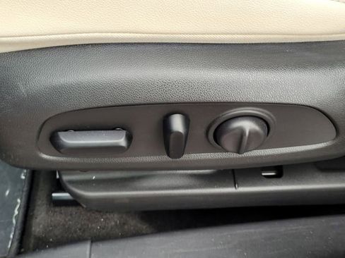 Used 2020 Buick Encore GX Essence w/ Advanced Technology Package FWD image 26