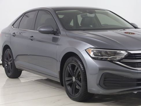 Used 2024 Volkswagen Jetta SE w/ Panoramic Sunroof Package FWD image 35