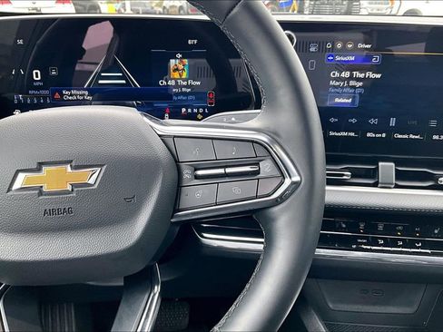 Used 2025 Chevrolet Equinox LT image 25