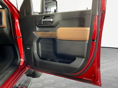 Used 2022 Chevrolet Silverado 3500 High Country w/ Z71 Off-Road Package AWD/4WD image 29