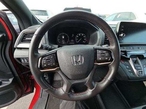 Used 2025 Honda Odyssey Sport-L image 11