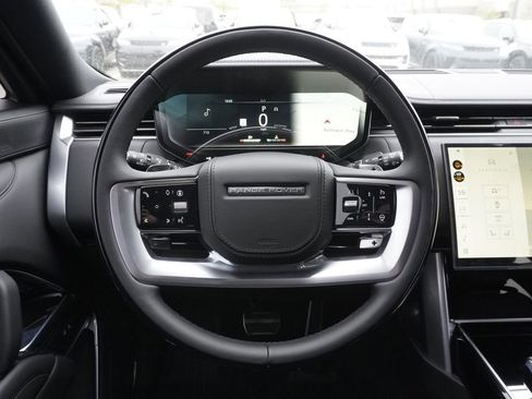 New 2026 Land Rover Range Rover Long Wheelbase SE AWD/4WD image 10