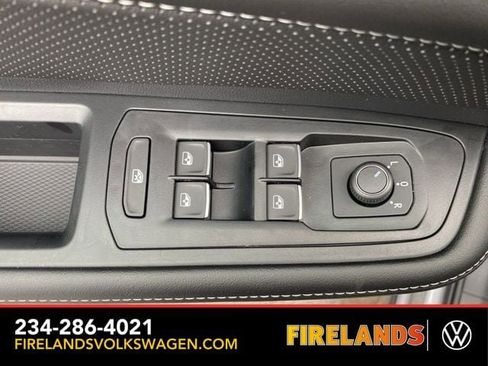 New 2026 Volkswagen Atlas SE image 24