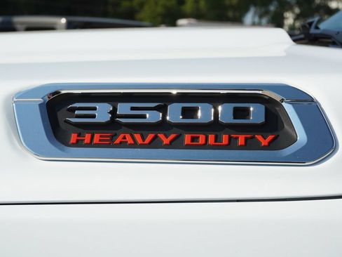 Used 2025 RAM 3500 Longhorn AWD/4WD image 9
