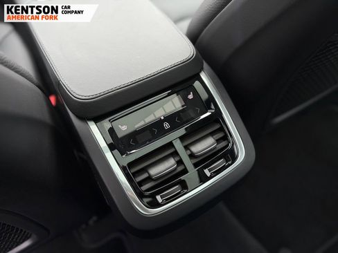 Used 2025 Volvo XC90 B6 Plus AWD/4WD image 39