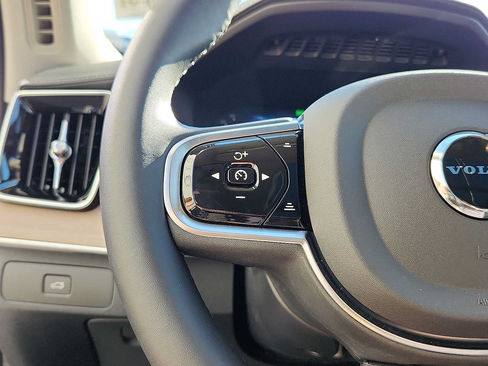 Used 2027 Volvo XC90 B6 Plus AWD/4WD image 20