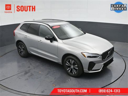 Used 2024 Volvo XC60 B5 Core image 42