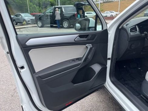 Used 2023 Volkswagen Tiguan S FWD image 5