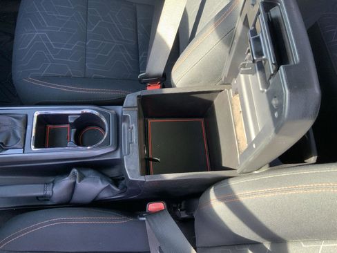 Used 2017 Toyota Tacoma TRD Off-Road image 47