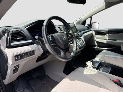 Used 2022 Honda Odyssey Elite image 9