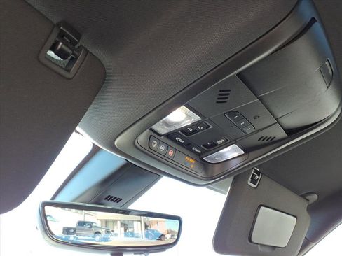 Used 2019 Chevrolet Blazer RS image 19