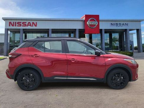 Certified 2023 Nissan Kicks SR w/ SR Premium Package FWD image 3