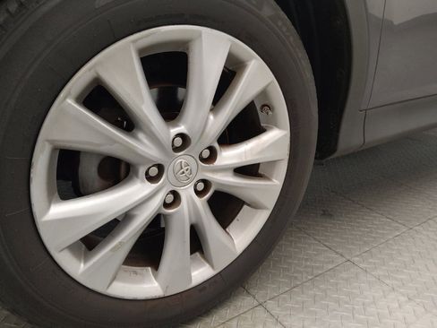 Used 2013 Toyota RAV4 Limited AWD/4WD image 31