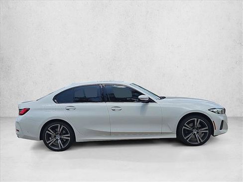 Used 2023 BMW 330i Sedan w/ Premium Package RWD image 4