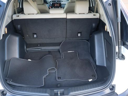 Used 2022 Honda CR-V Touring image 7