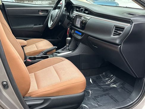 Used 2014 Toyota Corolla LE image 7