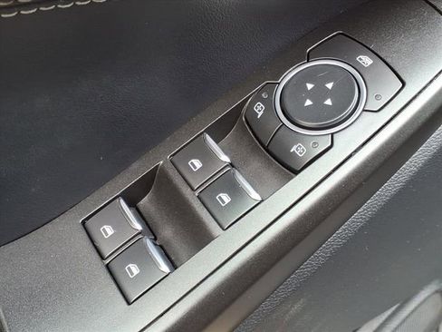 Used 2020 Ford Explorer XLT w/ Equipment Group 202A image 15