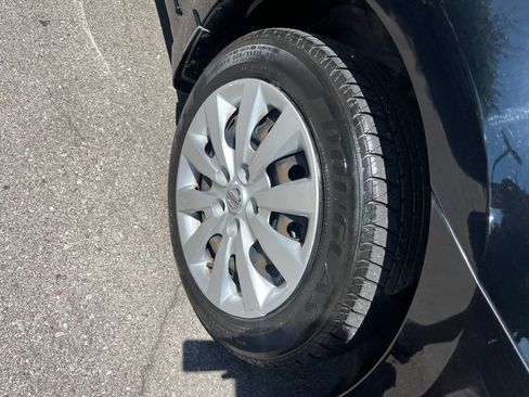 Used 2019 Nissan Sentra S FWD image 36