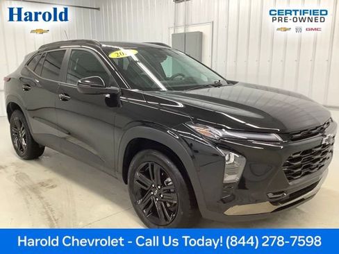 Certified 2025 Chevrolet Trax ACTIV FWD image 1