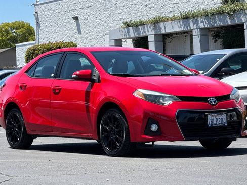 Used 2016 Toyota Corolla S Special Edition FWD image 2