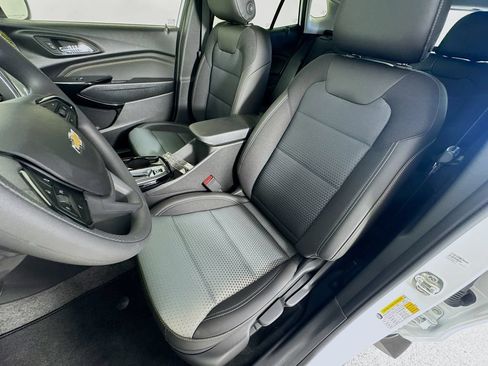 New 2026 Chevrolet Trax LT FWD image 12
