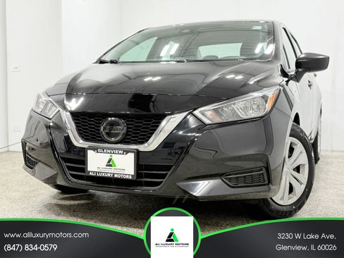 Used 2021 Nissan Versa S image 1